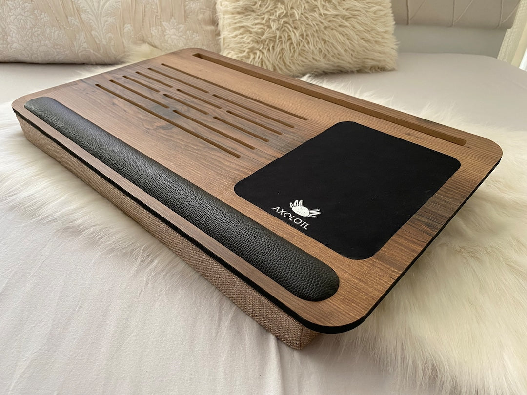 Axolotl Ladin Laptop Stand